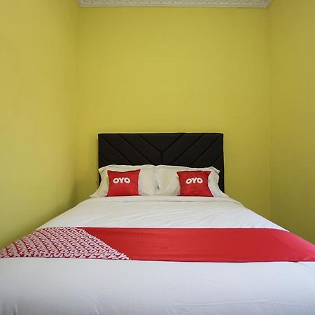 Oyo 2486 Bahana Guest House Manado Exteriér fotografie